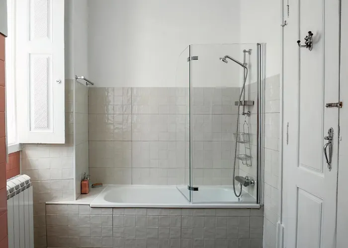 Lovers アパート マンテイガス